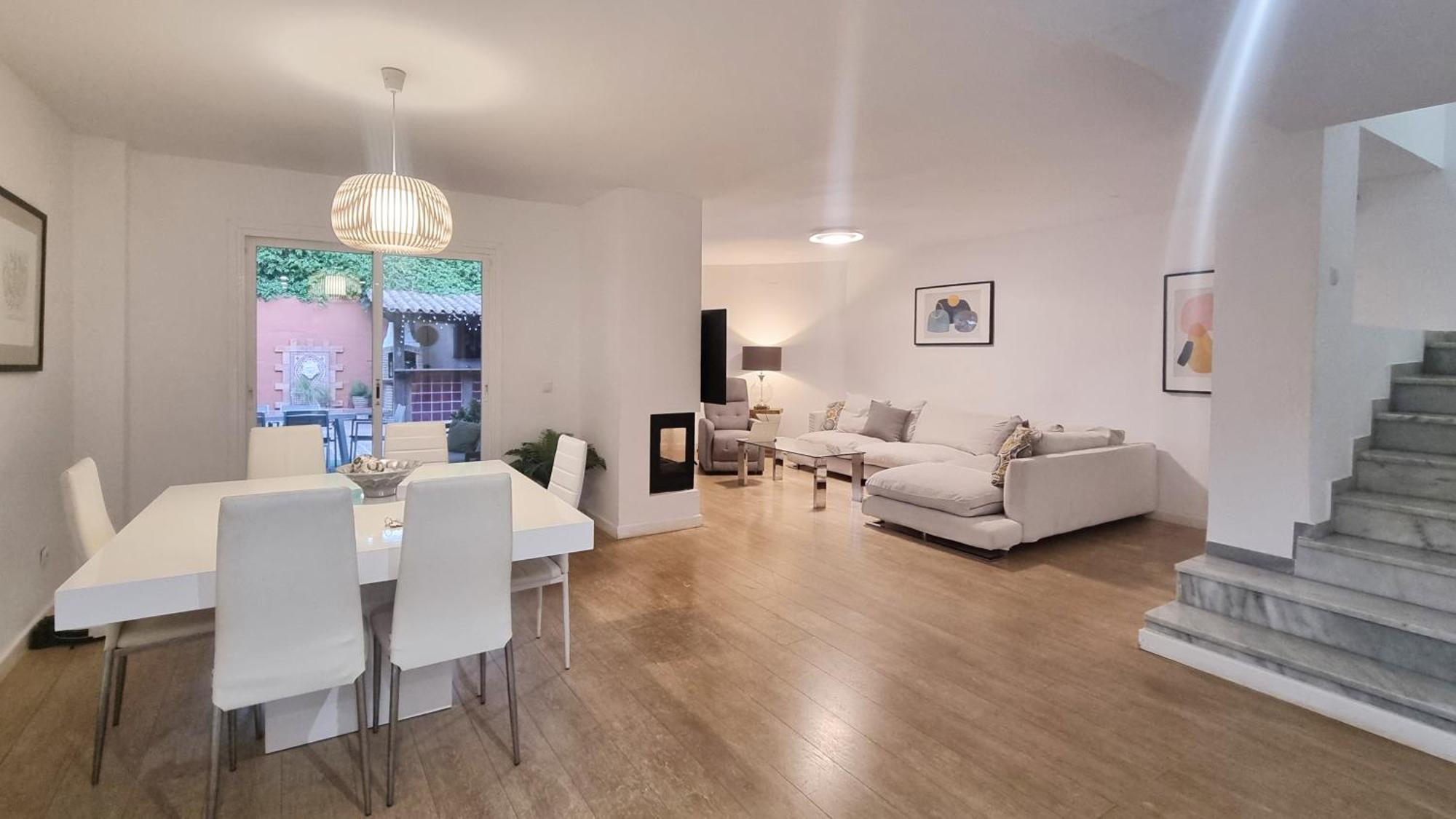 Villa 4 Bed House With Pool Walk To Puerto Banus Fast Internet à Marbellac Extérieur photo
