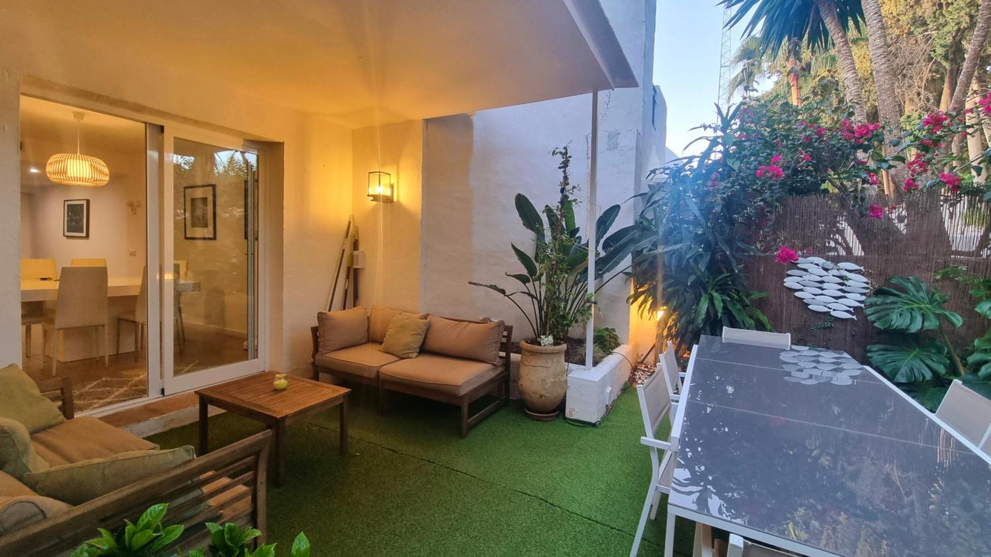Villa 4 Bed House With Pool Walk To Puerto Banus Fast Internet à Marbellac Extérieur photo